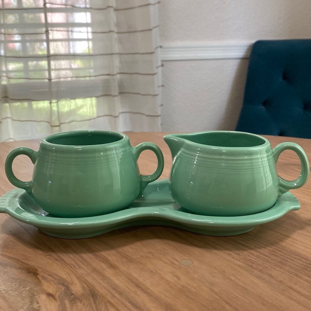 Fiestaware creamer & sugar bowl set - Pistachio green/seamist